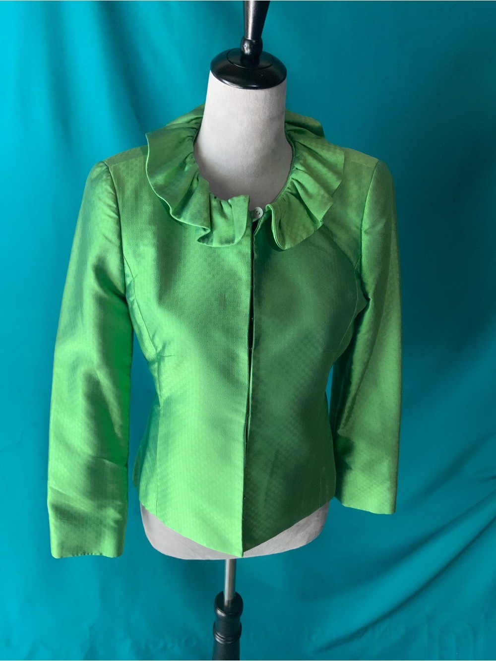 LUXURIOUS NINA MCLEMORE, LIME GREEN RAW SILK BLAZER, VIBRANT CHARTREUSE HUE